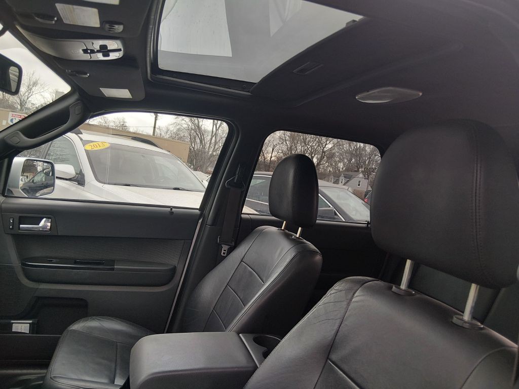 2010 Ford Escape Image 7