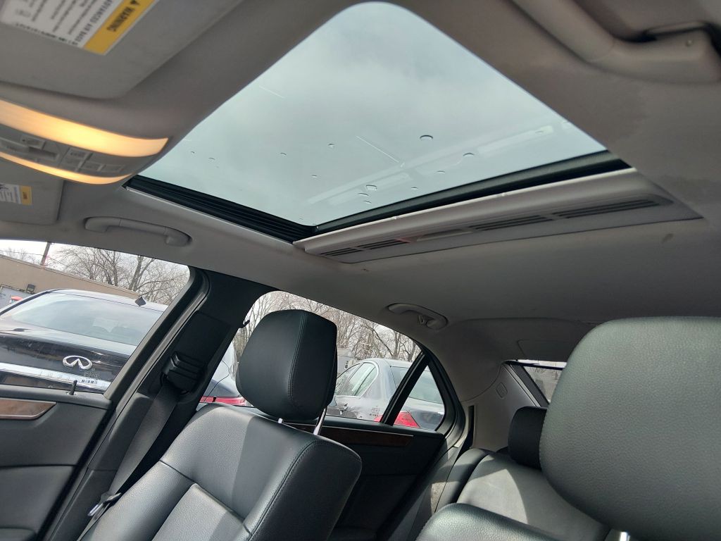 2013 Mercedes-Benz E-Class Image 11