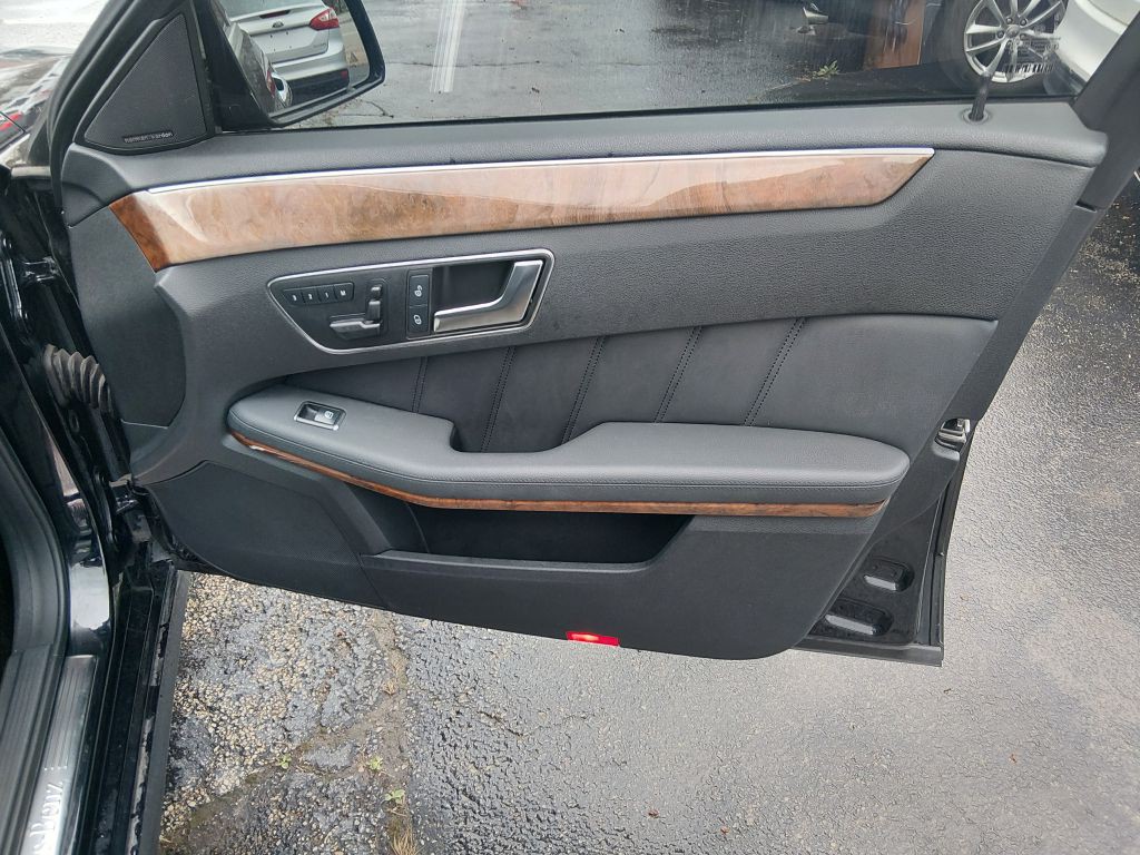 2013 Mercedes-Benz E-Class Image 12