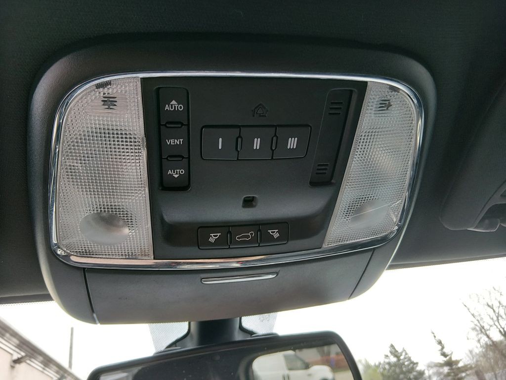 2014 Jeep Grand Cherokee Image 11