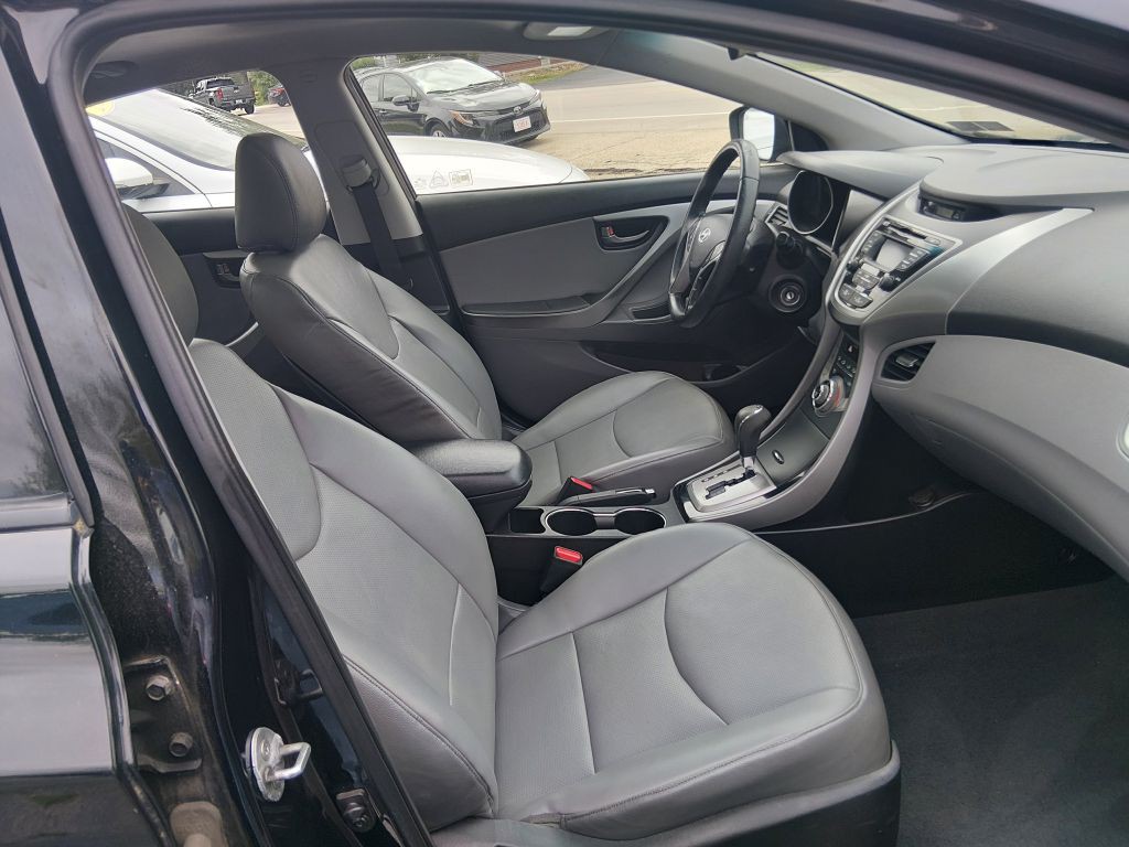 2013 Hyundai Elantra Image 11