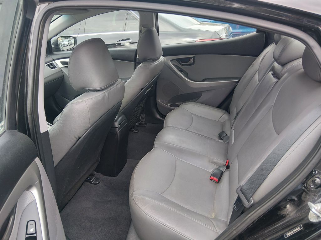2013 Hyundai Elantra Image 13
