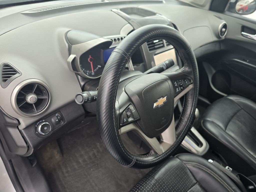 2016 Chevrolet Sonic Image 7