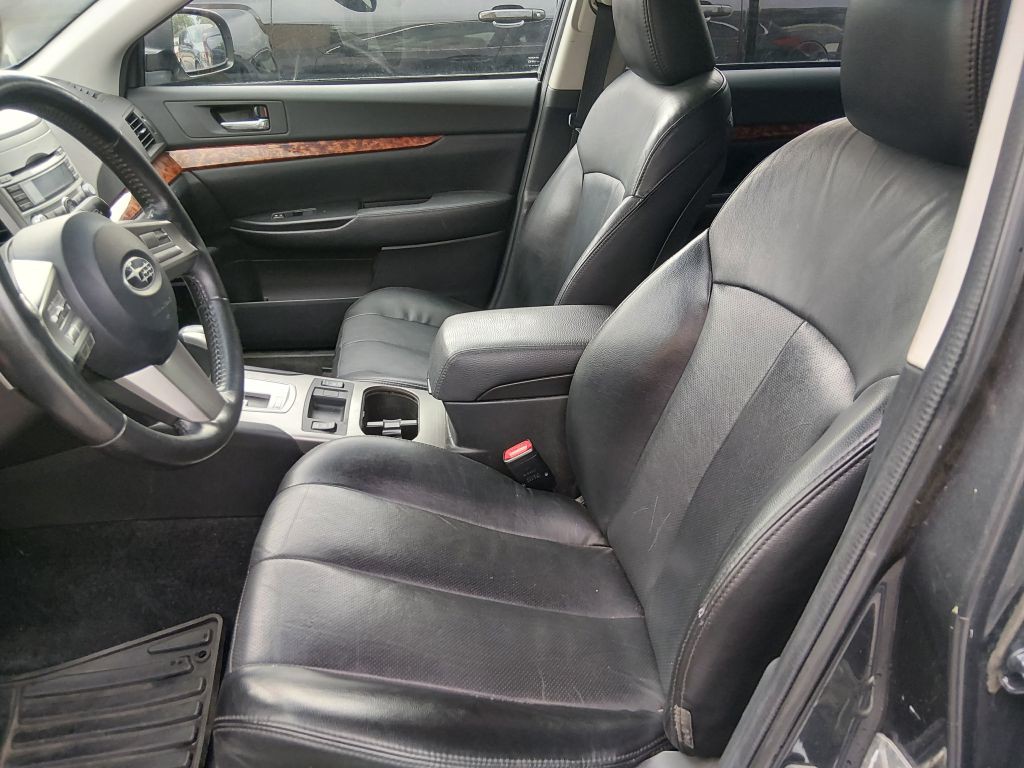 2011 Subaru Outback Image 7