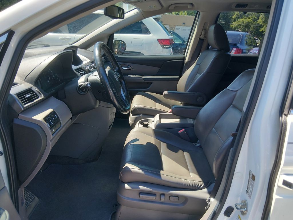 2014 Honda Odyssey Image 13