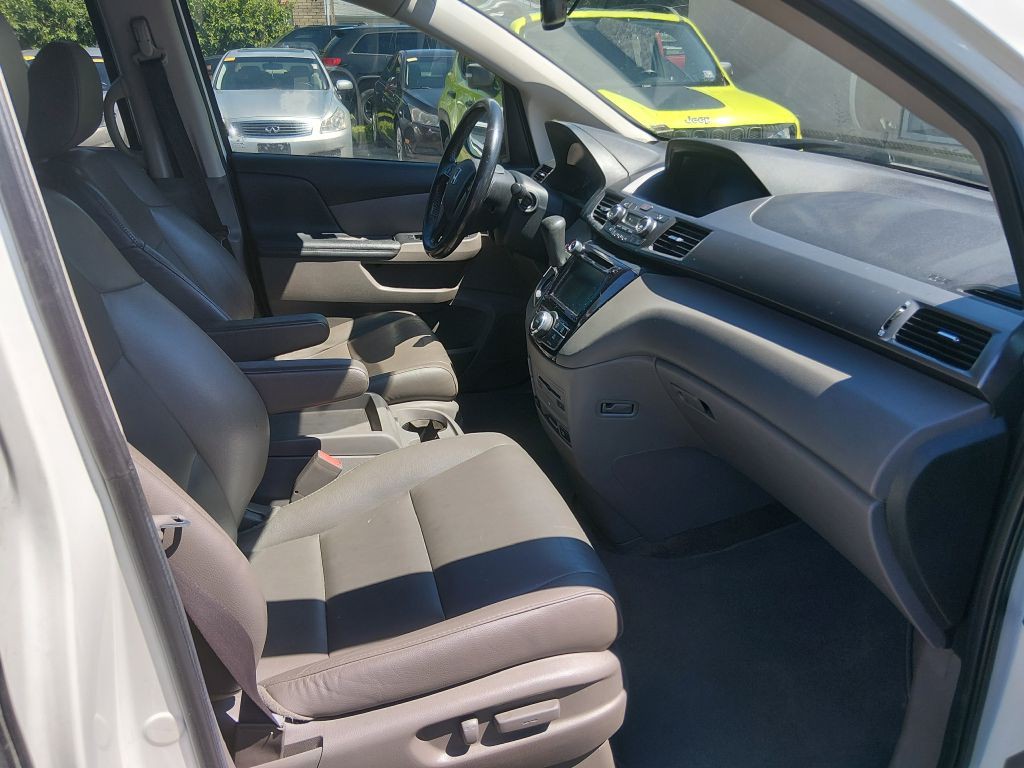 2014 Honda Odyssey Image 14