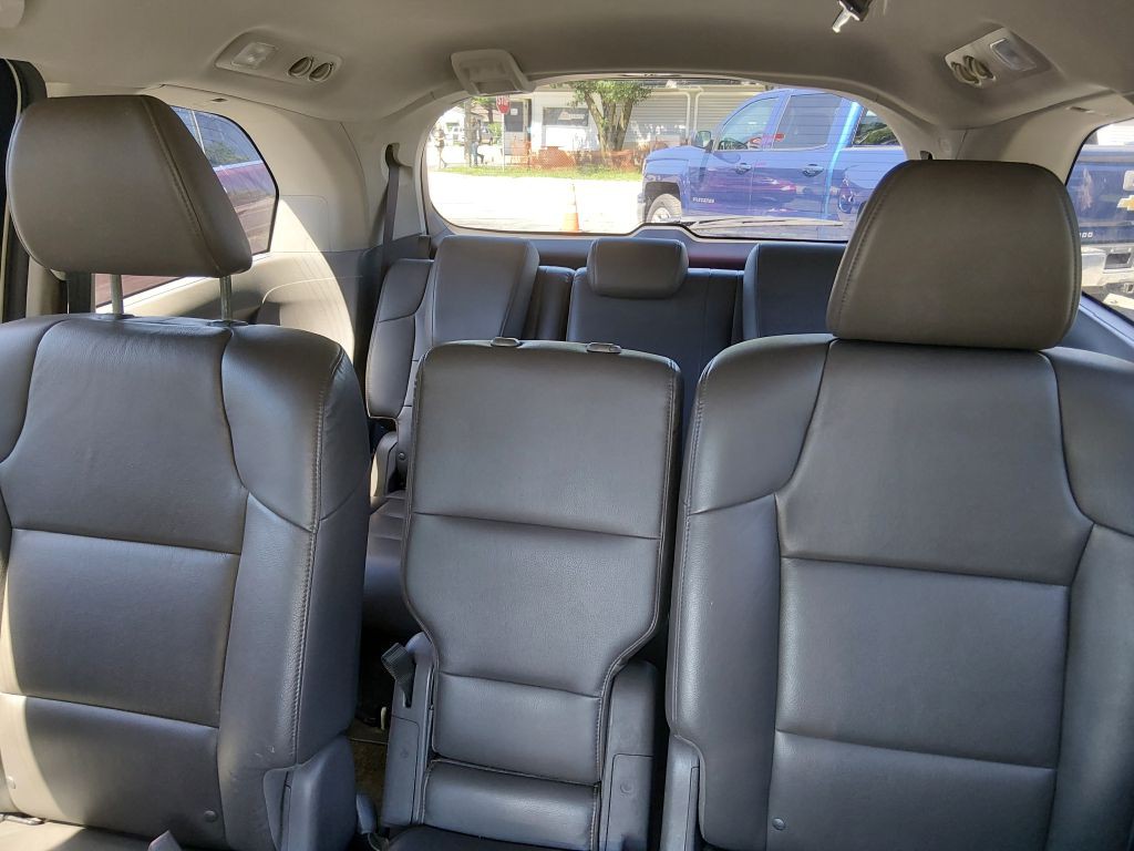 2014 Honda Odyssey Image 17