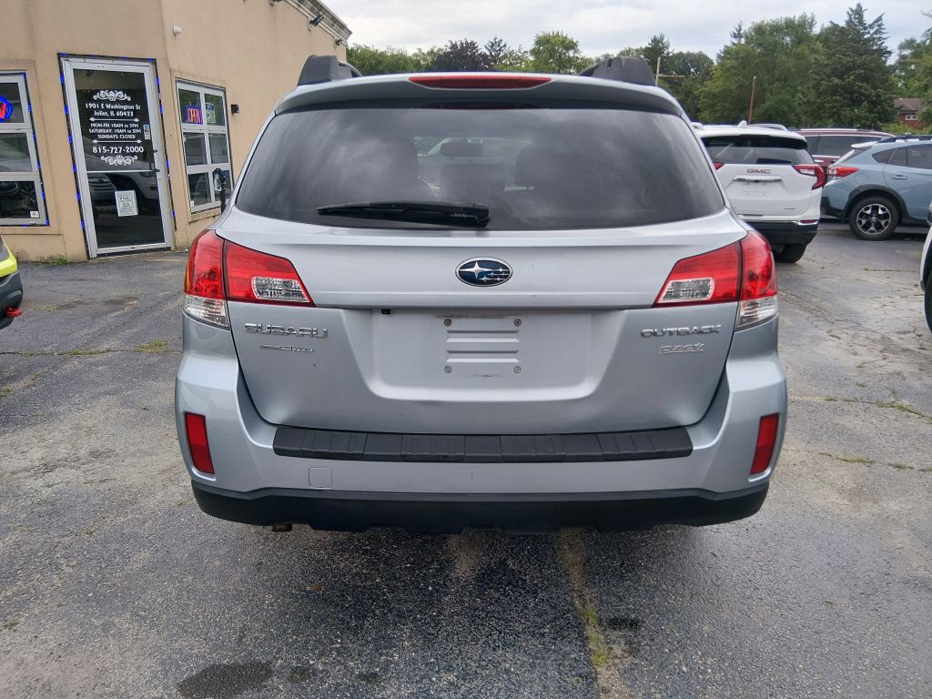 2013 Subaru Outback Image 4