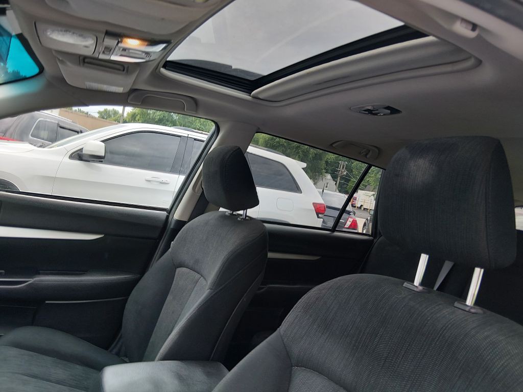 2013 Subaru Outback Image 5