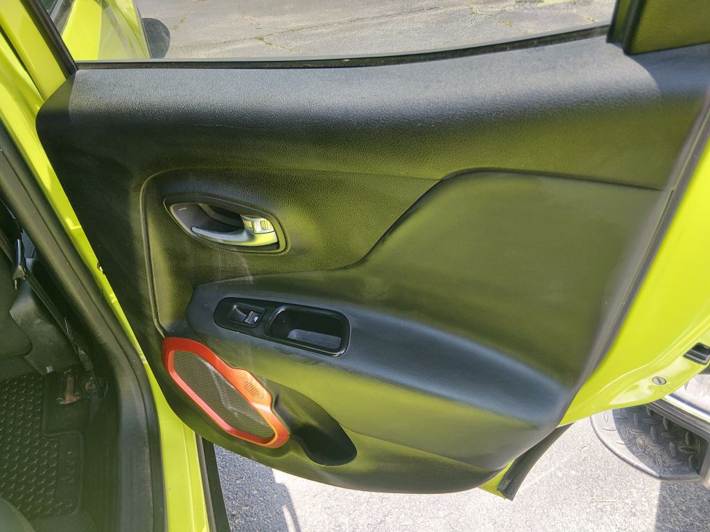 2017 Jeep Renegade Image 17