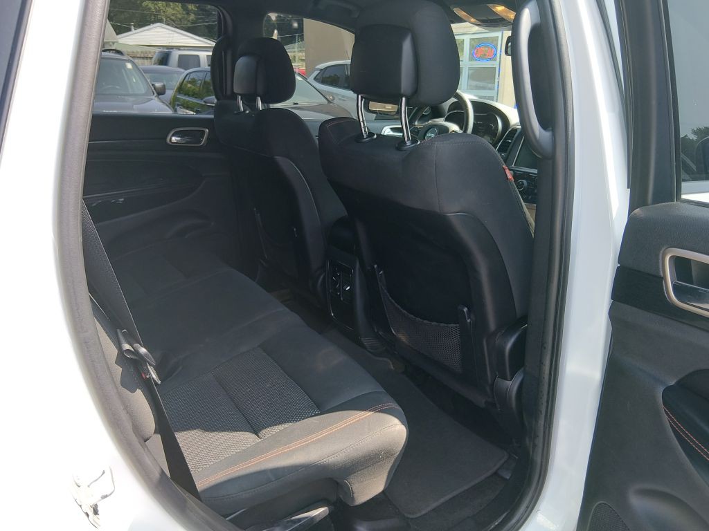 2016 Jeep Grand Cherokee Image 14