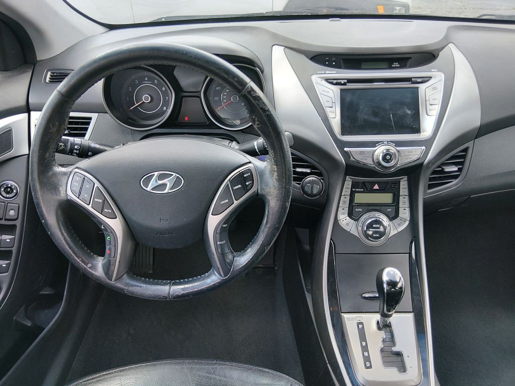 2013 Hyundai Elantra Image 7