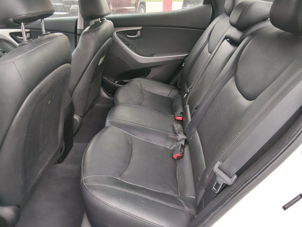 2013 Hyundai Elantra Image 13