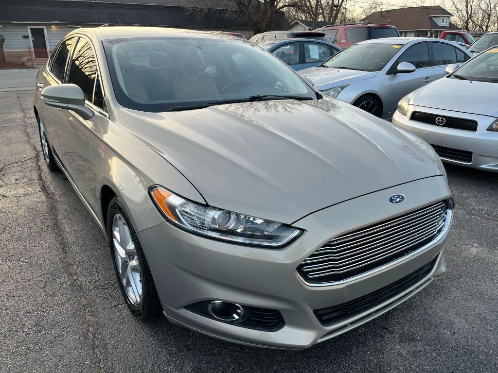2015 Ford Fusion Image 1