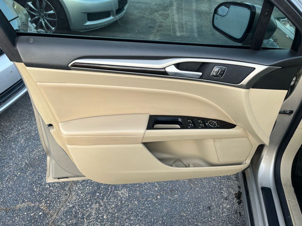 2015 Ford Fusion Image 5