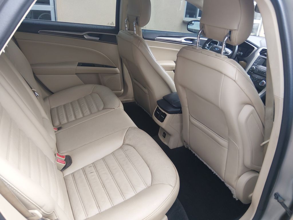 2015 Ford Fusion Image 17