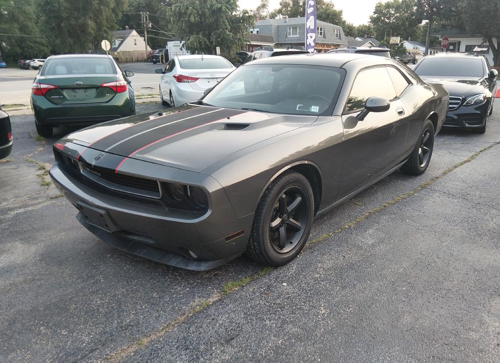 2010 Dodge Challenger Image 3
