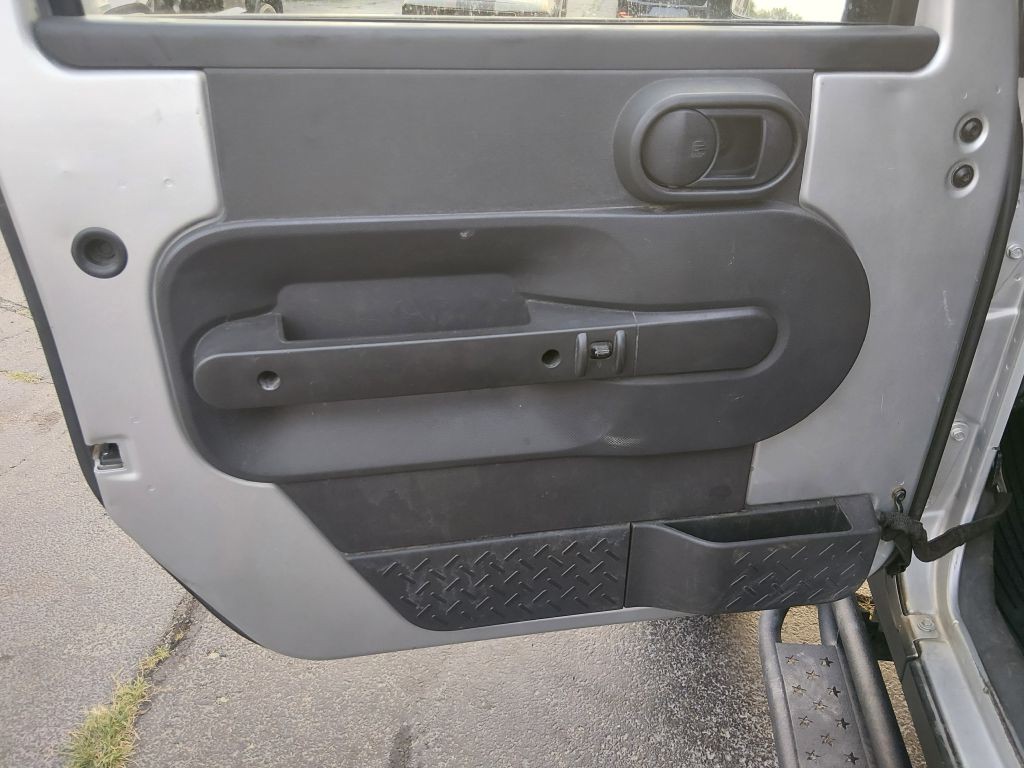 2010 Jeep Wrangler Unlimited Image 6