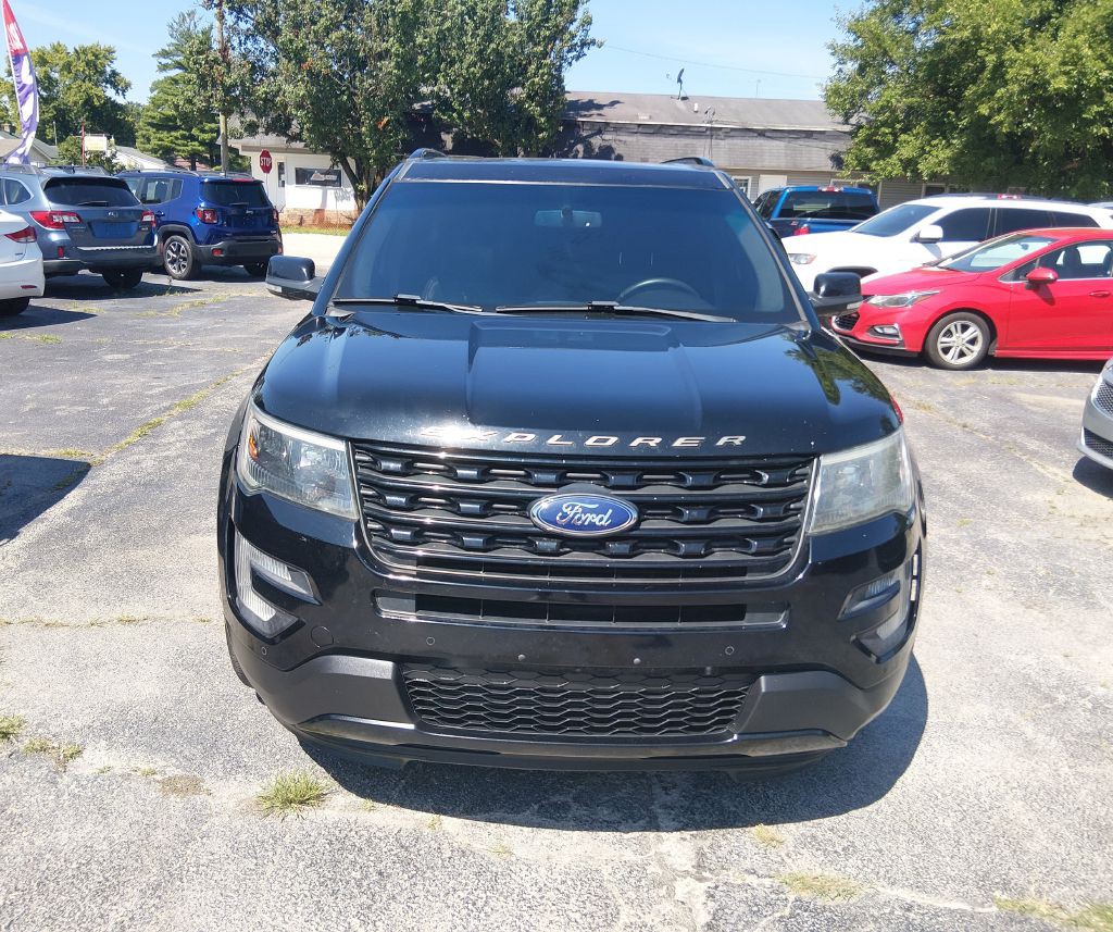 2016 Ford Explorer Image 2
