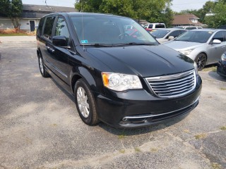 Image for 2015 Chrysler Town & Country Touring ID: 7593350