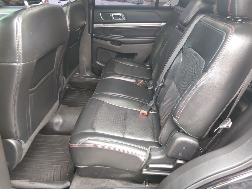 2016 Ford Explorer Image 12
