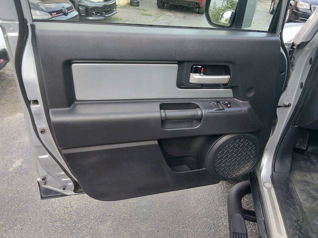 2007 Toyota FJ Cruiser Image 6