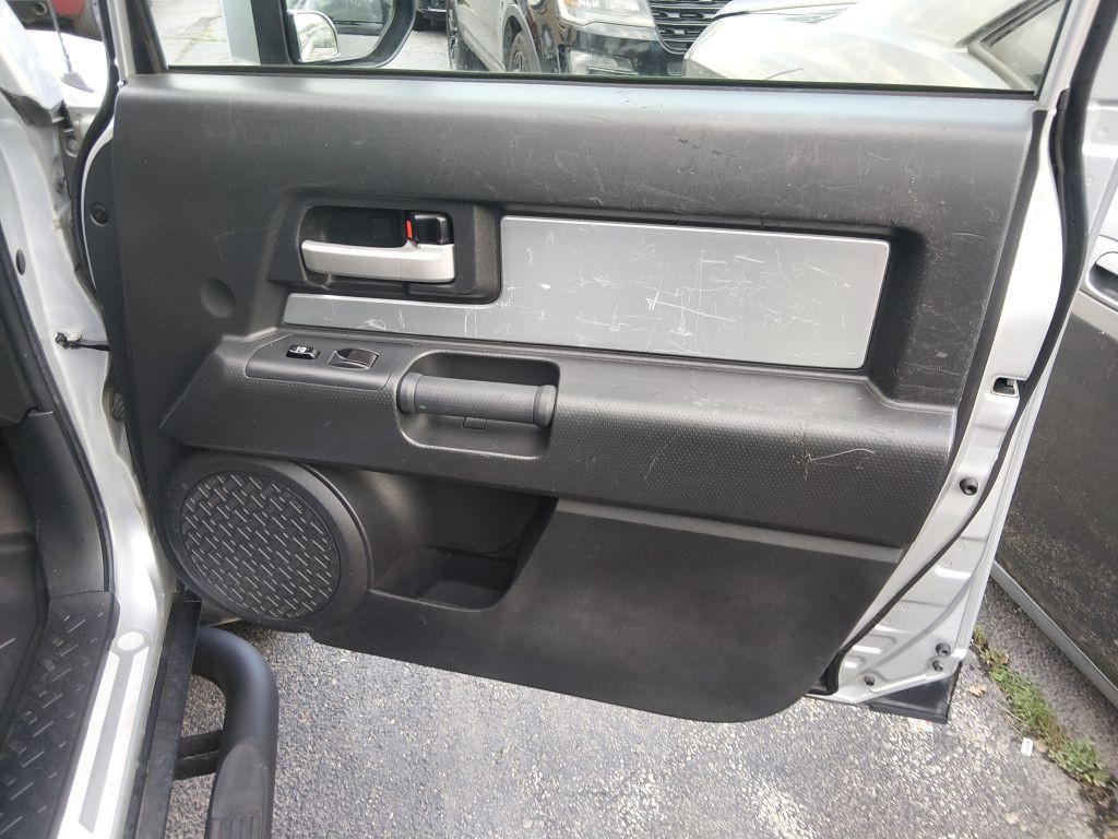 2007 Toyota FJ Cruiser Image 9