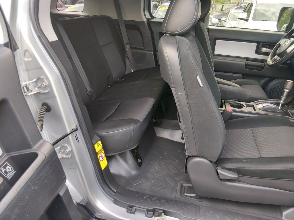 2007 Toyota FJ Cruiser Image 11
