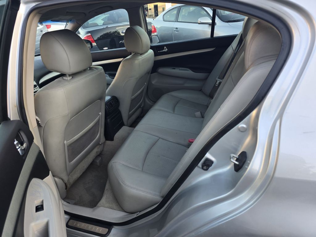 2008 INFINITI G35 Image 13