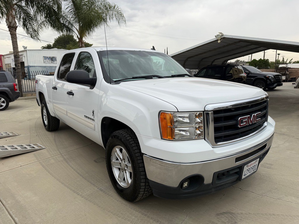 2011 GMC Sierra Image 4