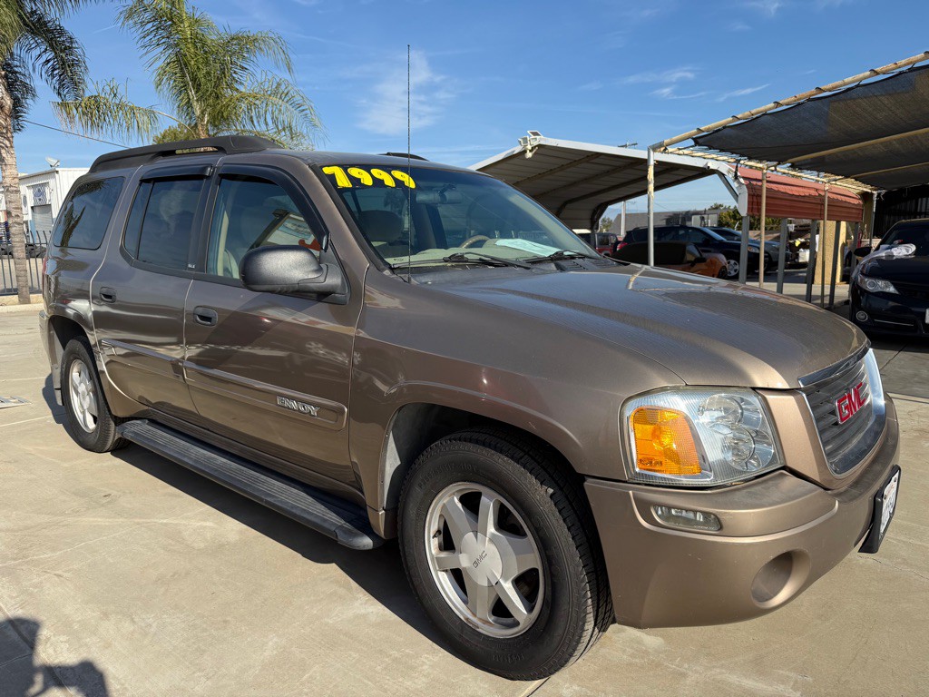 2003 GMC Envoy Image 2