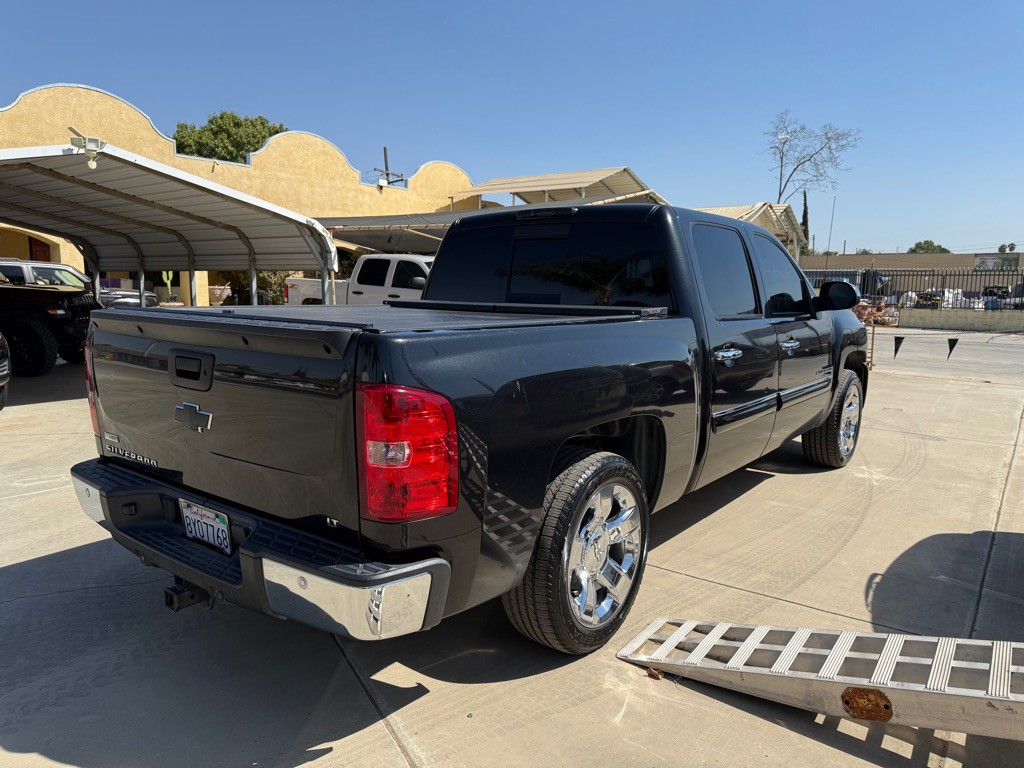 2010 Chevrolet Silverado 1500 Image 3