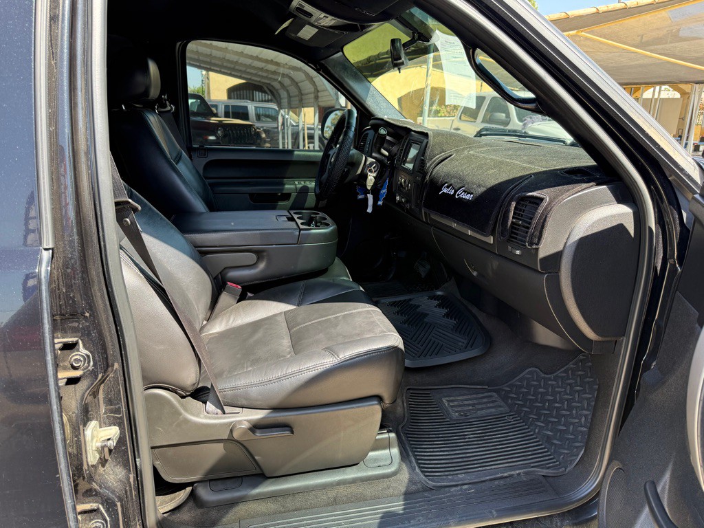 2010 Chevrolet Silverado 1500 Image 5