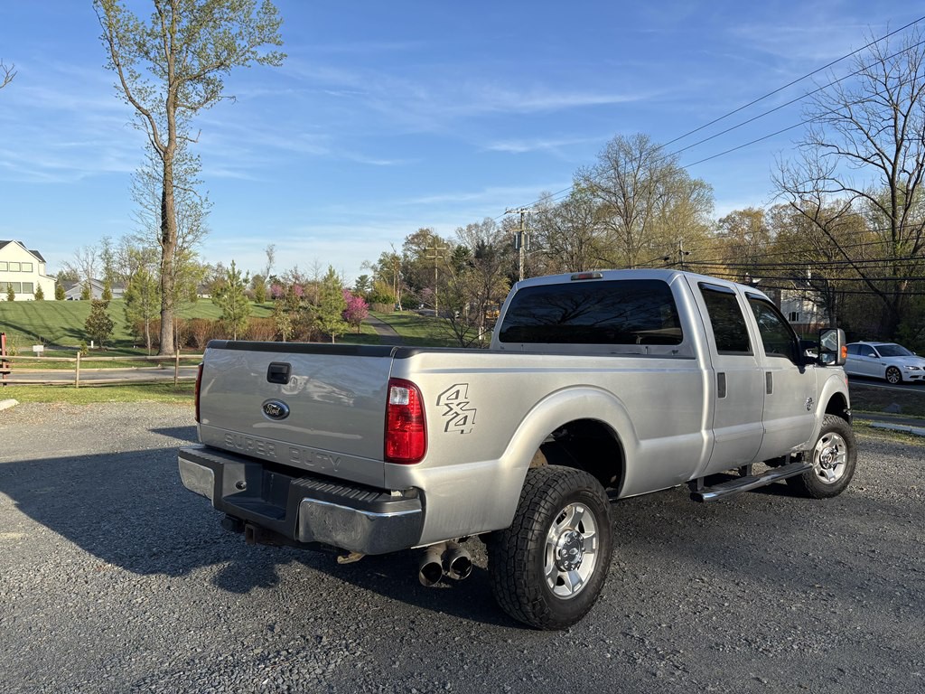 2011 Ford F-250 Image 4