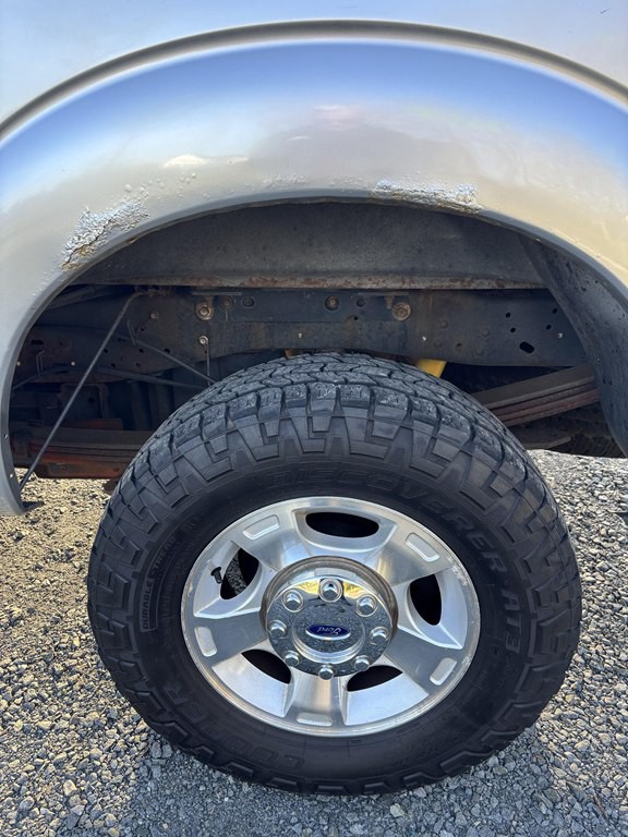 2011 Ford F-250 Image 13