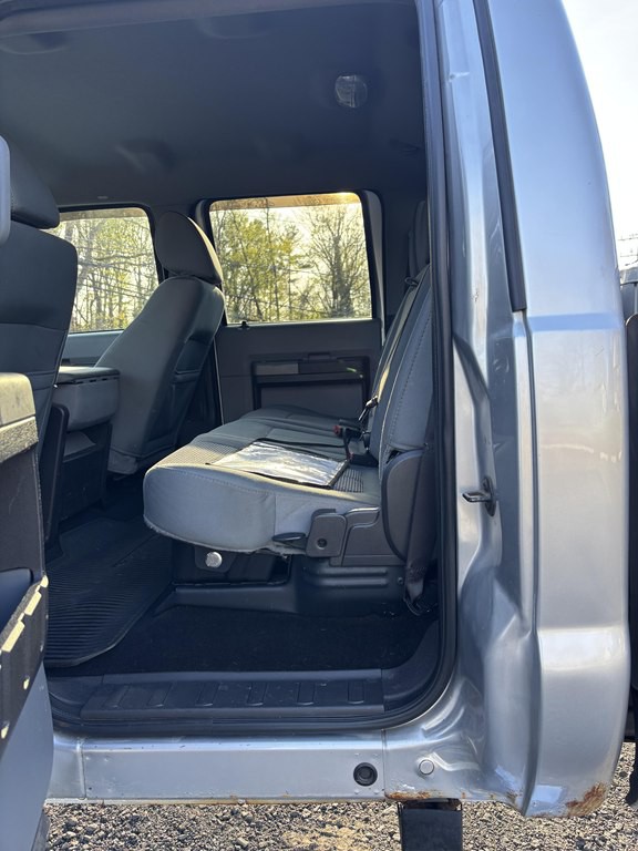 2011 Ford F-250 Image 21