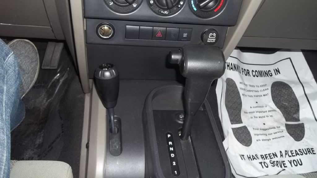 2007 Jeep Wrangler Image 12