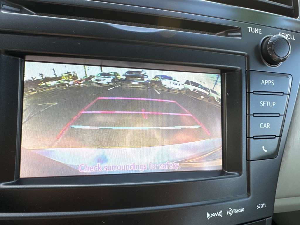2013 Toyota Prius Image 16