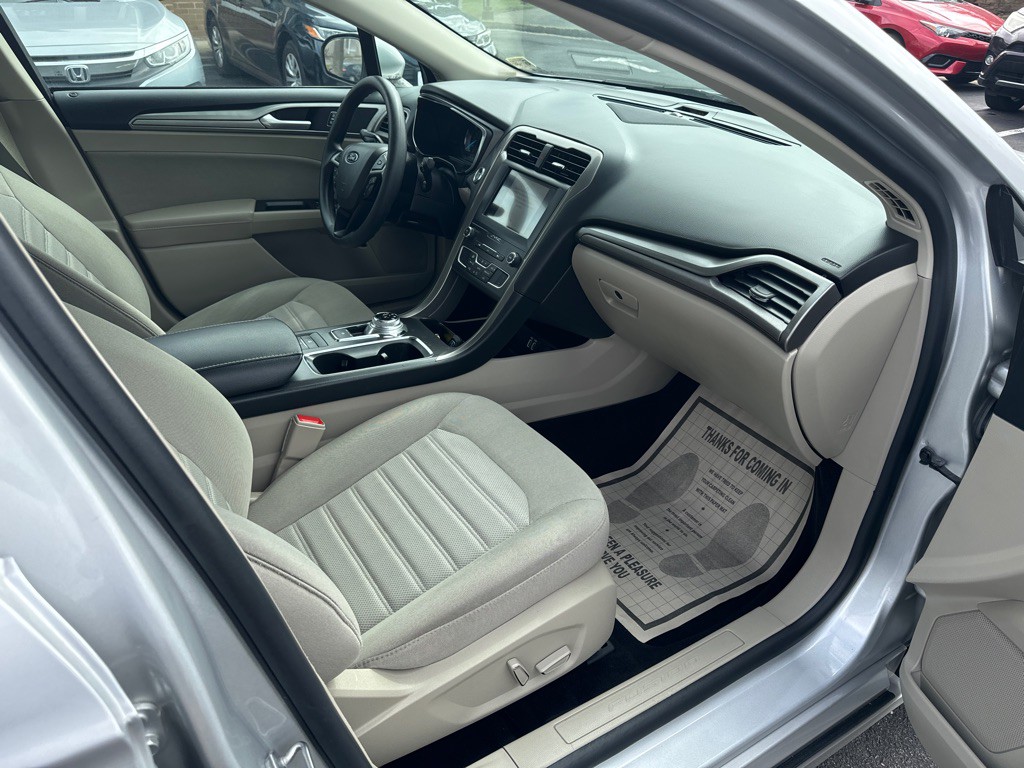2019 Ford Fusion Image 9