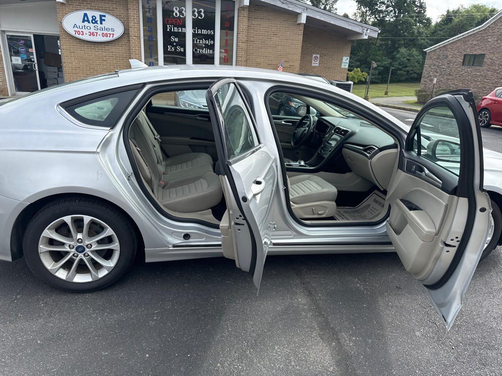 2019 Ford Fusion Image 11