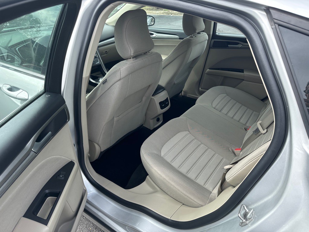 2019 Ford Fusion Image 13