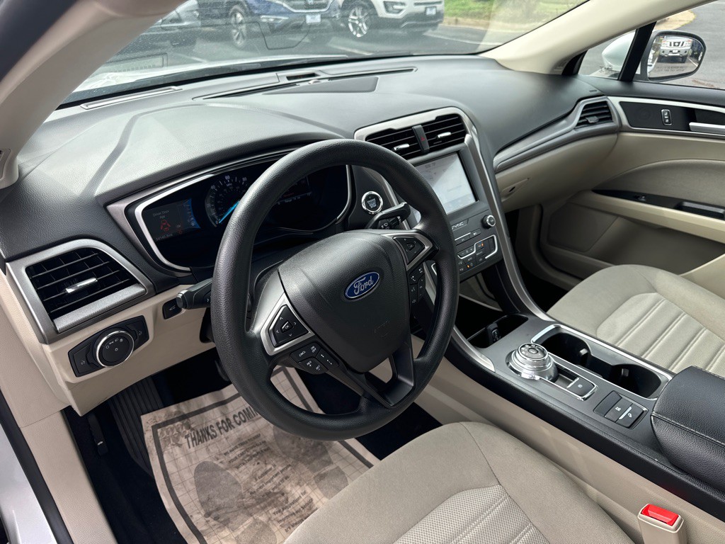 2019 Ford Fusion Image 14