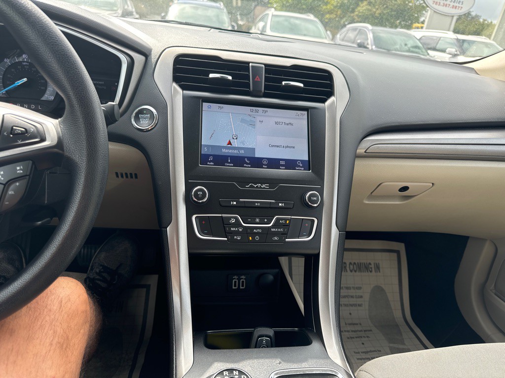 2019 Ford Fusion Image 18