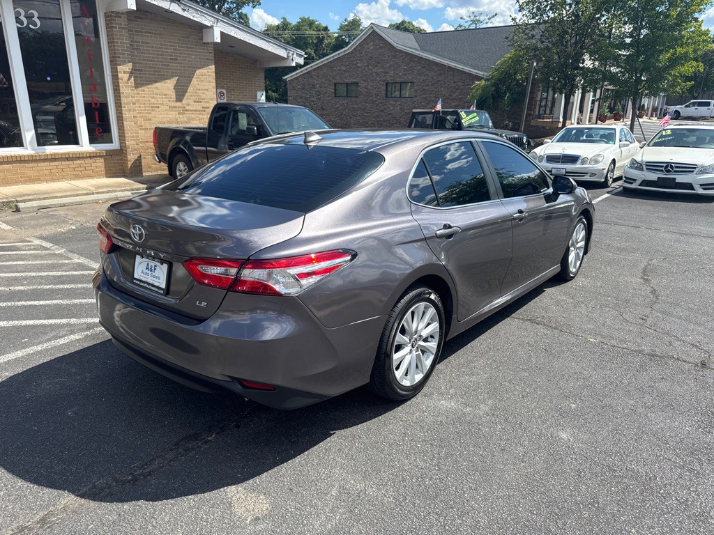 2020 Toyota Camry Image 7