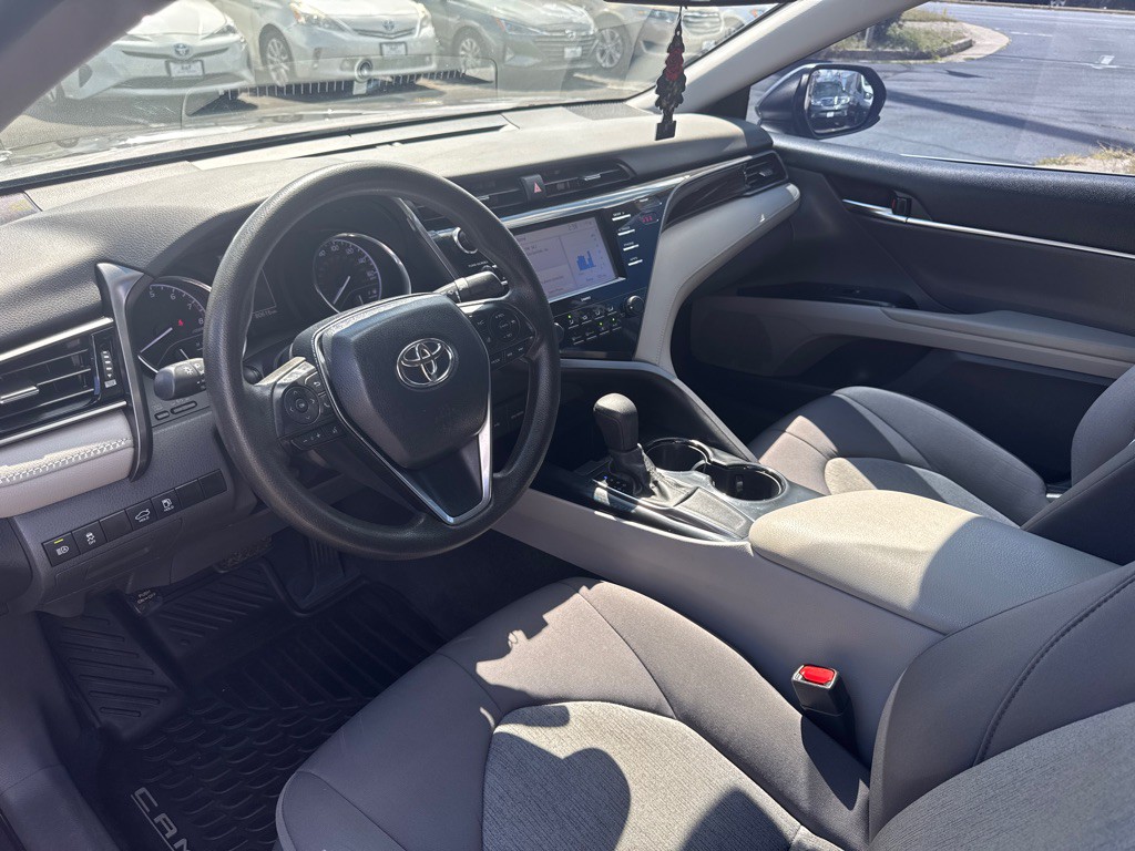 2020 Toyota Camry Image 14