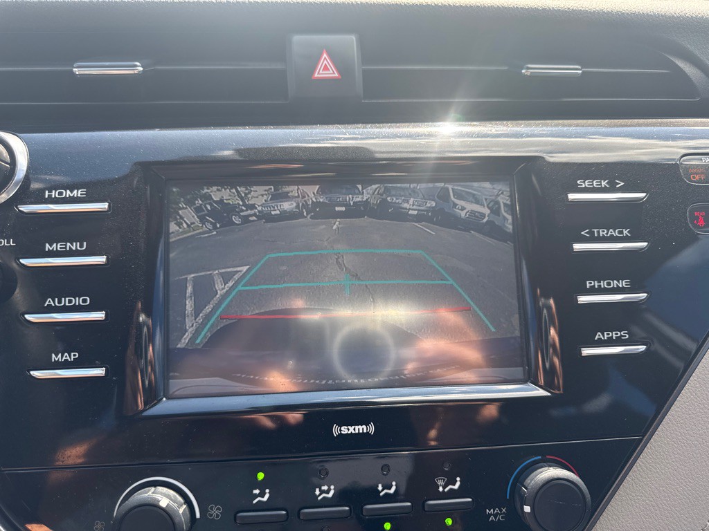 2020 Toyota Camry Image 18