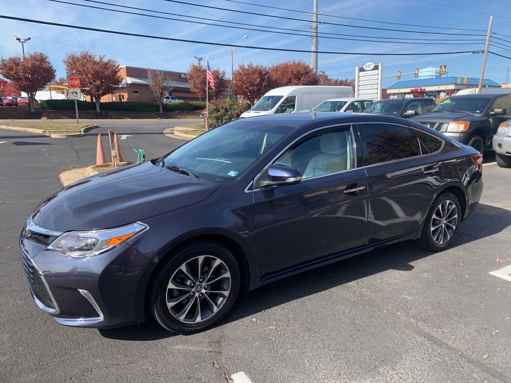 2016 Toyota Avalon Image 3