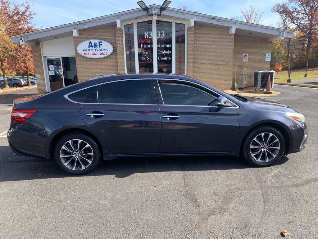 2016 Toyota Avalon Image 8