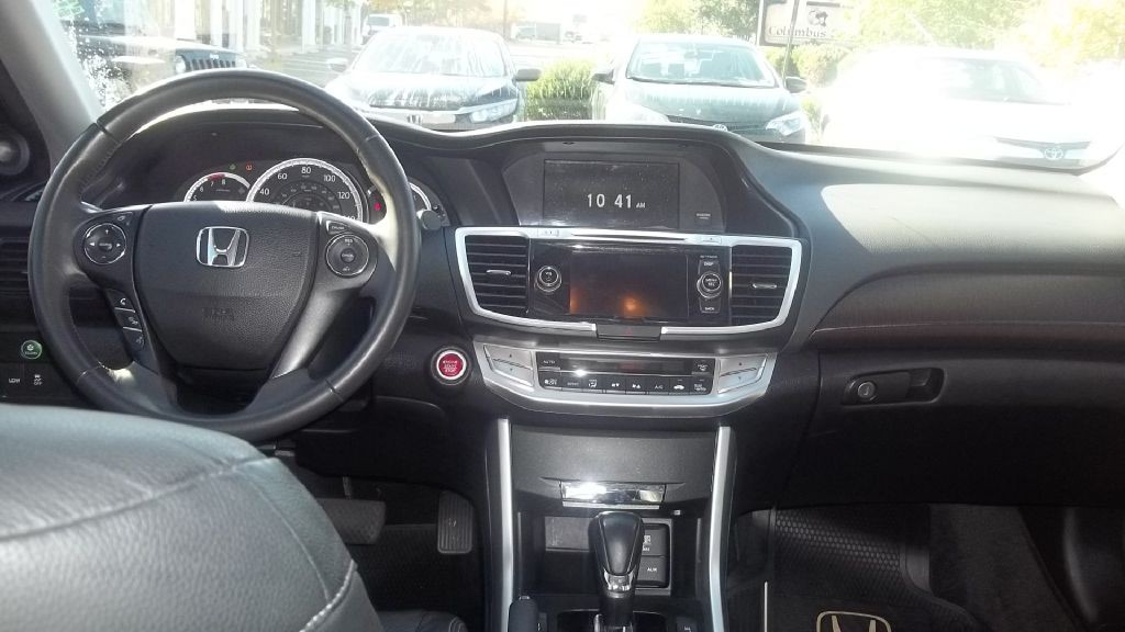 2015 Honda Accord Image 10