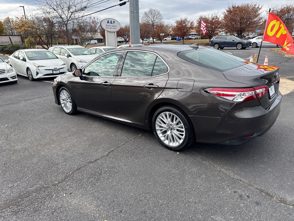 2019 Toyota Camry Image 5